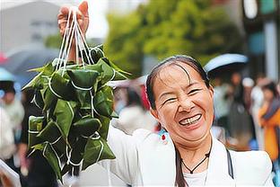 格拉利什庆祝大胜卢顿：小伙子们好样的，希望我的伤势不会太严重