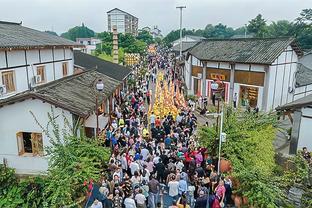 闵鹿蕾：带北控进季后赛比带首钢夺冠还要难 现在没什么包袱了